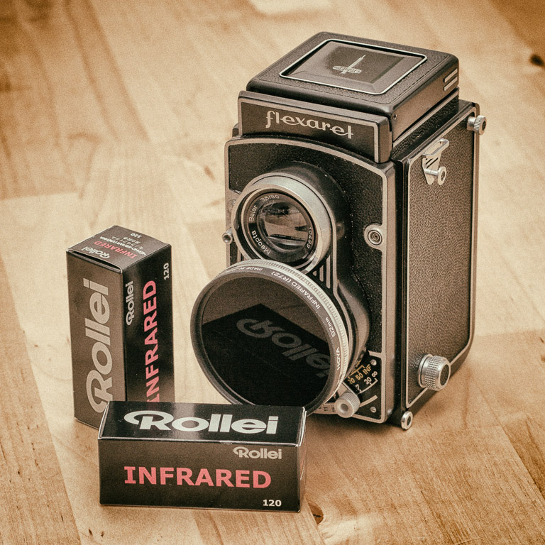 Flexaret Standard camera and Rollei Infrared film